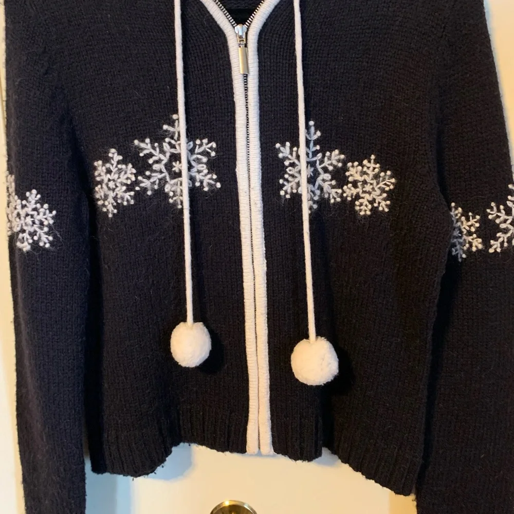Zip Front Sweater Hoodie w/Snowflakes & PomPom Details - Picture 1 of 5